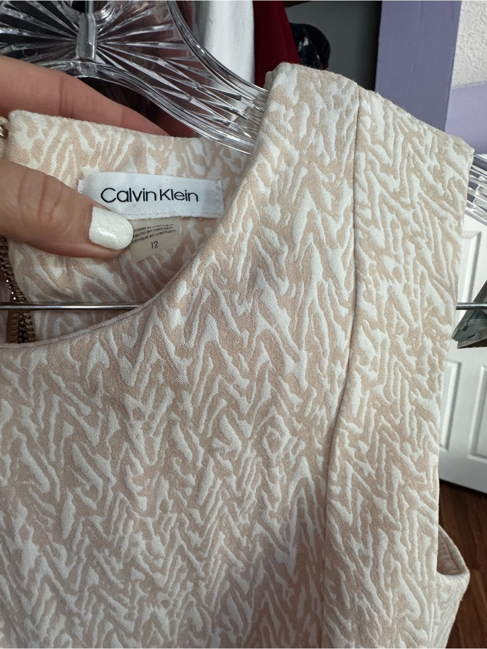 Calvin Klein Cream & White Textured Sleeveless Dress